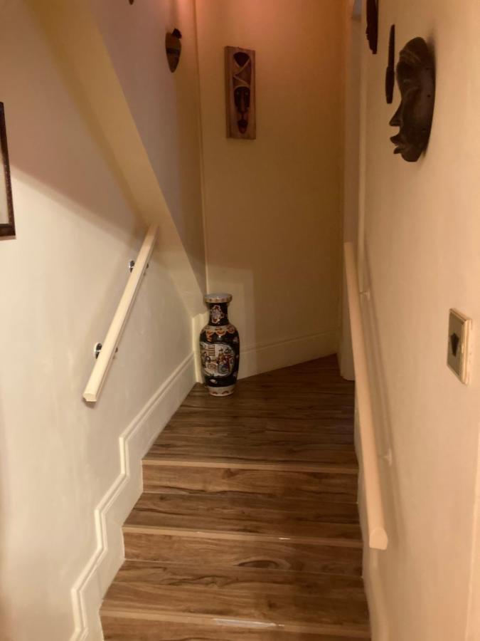 Mountroyal Victorian Studio Self Catering Apartment 3 Belfast Exterior photo